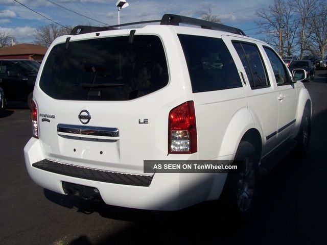 2010 Nissan Pathfinder Le Sport Utility 4 Door 4 0l