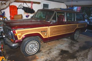 Rare - 1991 Jeep Grand Wagoneer - 1 Of 1500 Made - Final Production Year photo