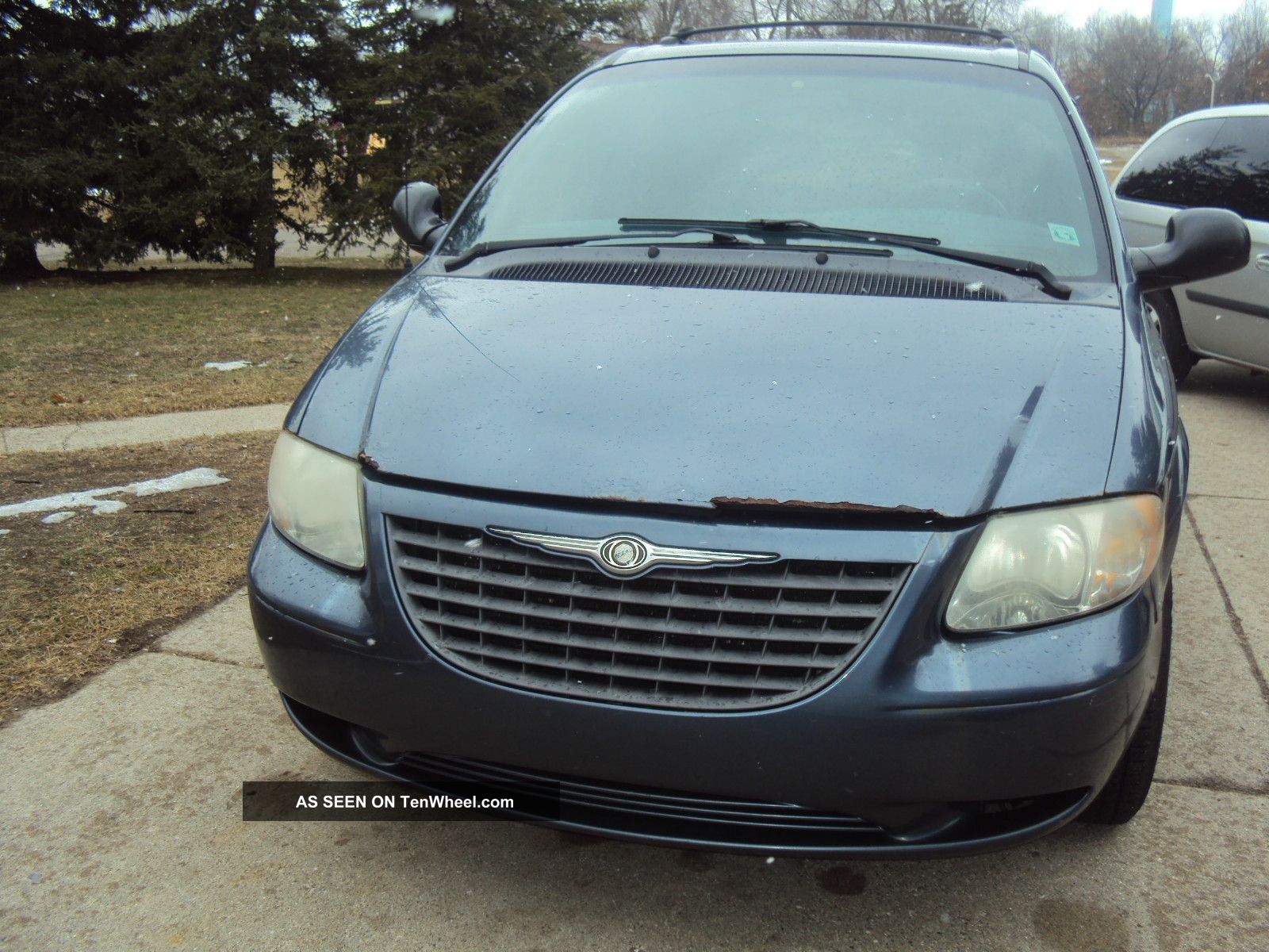2001 Chrysler Voyager Lx Mini Passenger Van 4 Door 3. 3l Town And Country