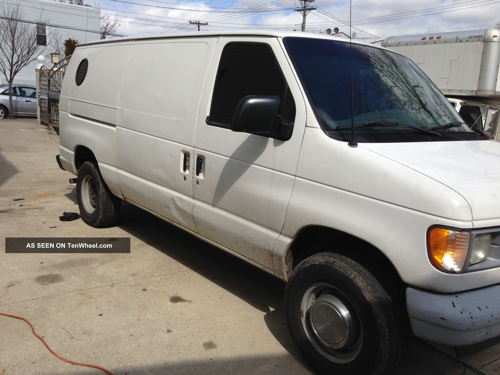 2002 Ford E 250 Econoline Base Standard Cargo Van 2 Door 4. 2l 125k