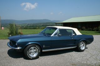 1967 Mustang,  Convertible,  Automatic On The Floor,  289 Engine photo