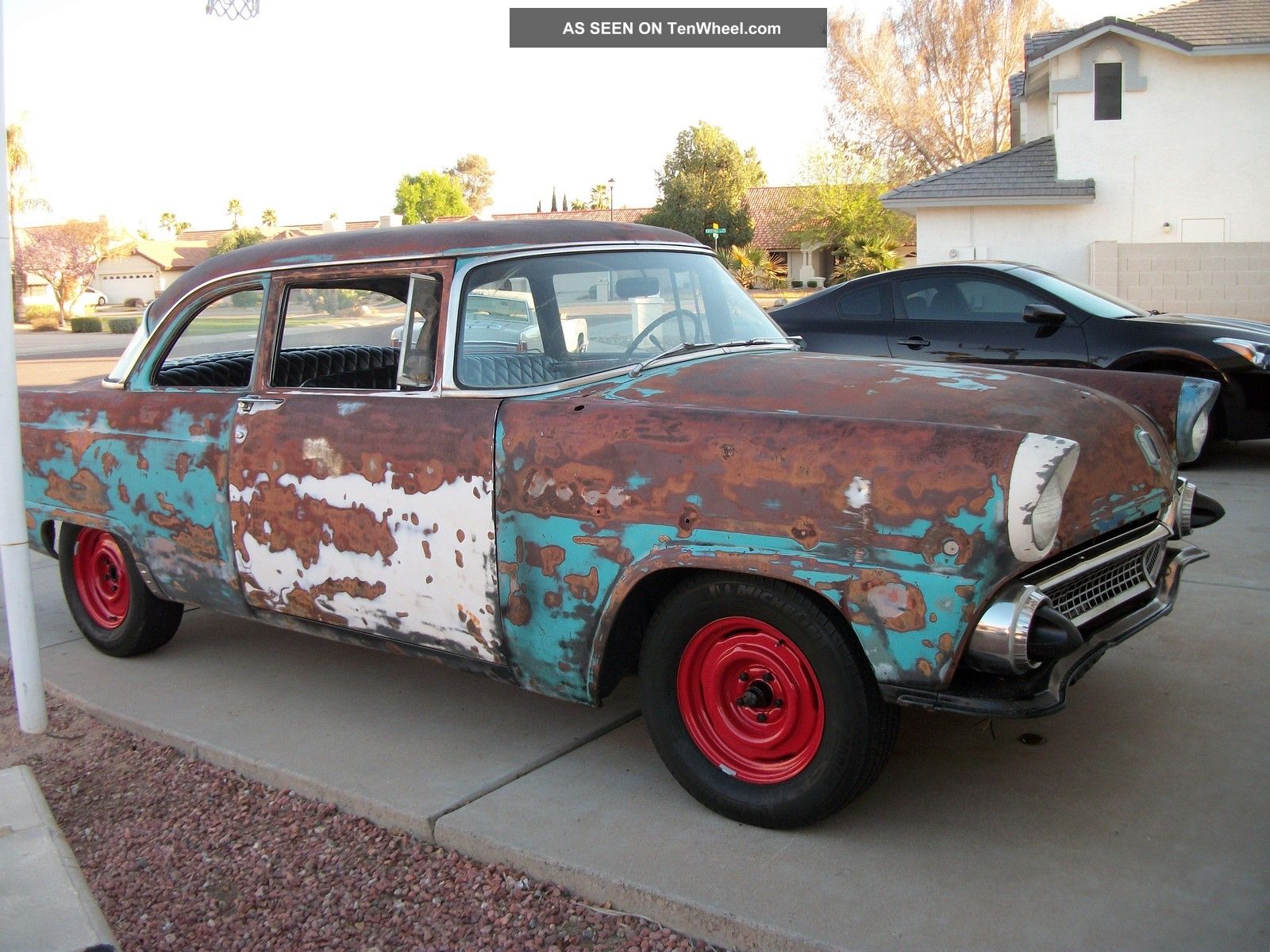 1955 Ford Customline 2 Door Post