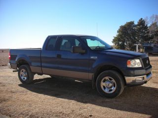2004 Ford F - 150 Xlt Extended Cab Pickup 4 - Door 5.  4l photo