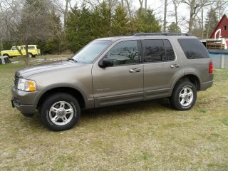 2002 Ford Explorer Xlt Sport Utility 4 - Door 4.  0l photo