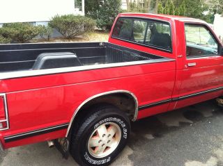 1986 Chevy S10 4x4 V6 5 Speed Barn Find Snow Plow photo