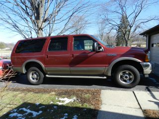 2000 Ford Excursion Limited Sport Utility 4 - Door 7.  3l Diesel photo