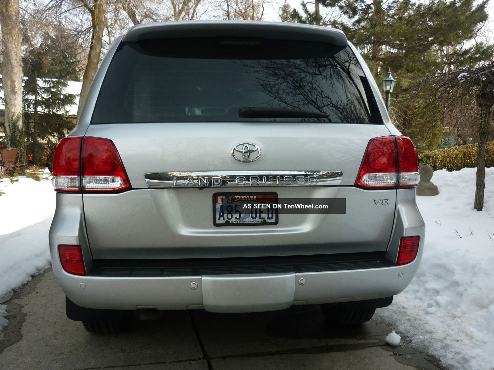 2008 Toyota Land Cruiser Base Sport Utility 4 Door 5 7l