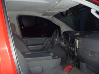 2005 Nissan Titan Xe Crew Cab Pickup 4 - Door 5.  6l 4x4 photo