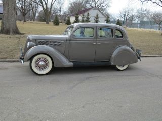 1936 Ford Slant Back V8 photo
