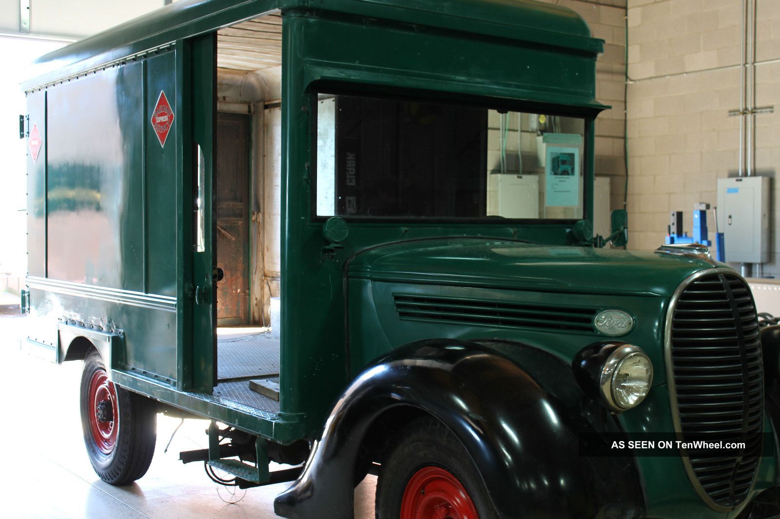 1939 Ford Railway Express