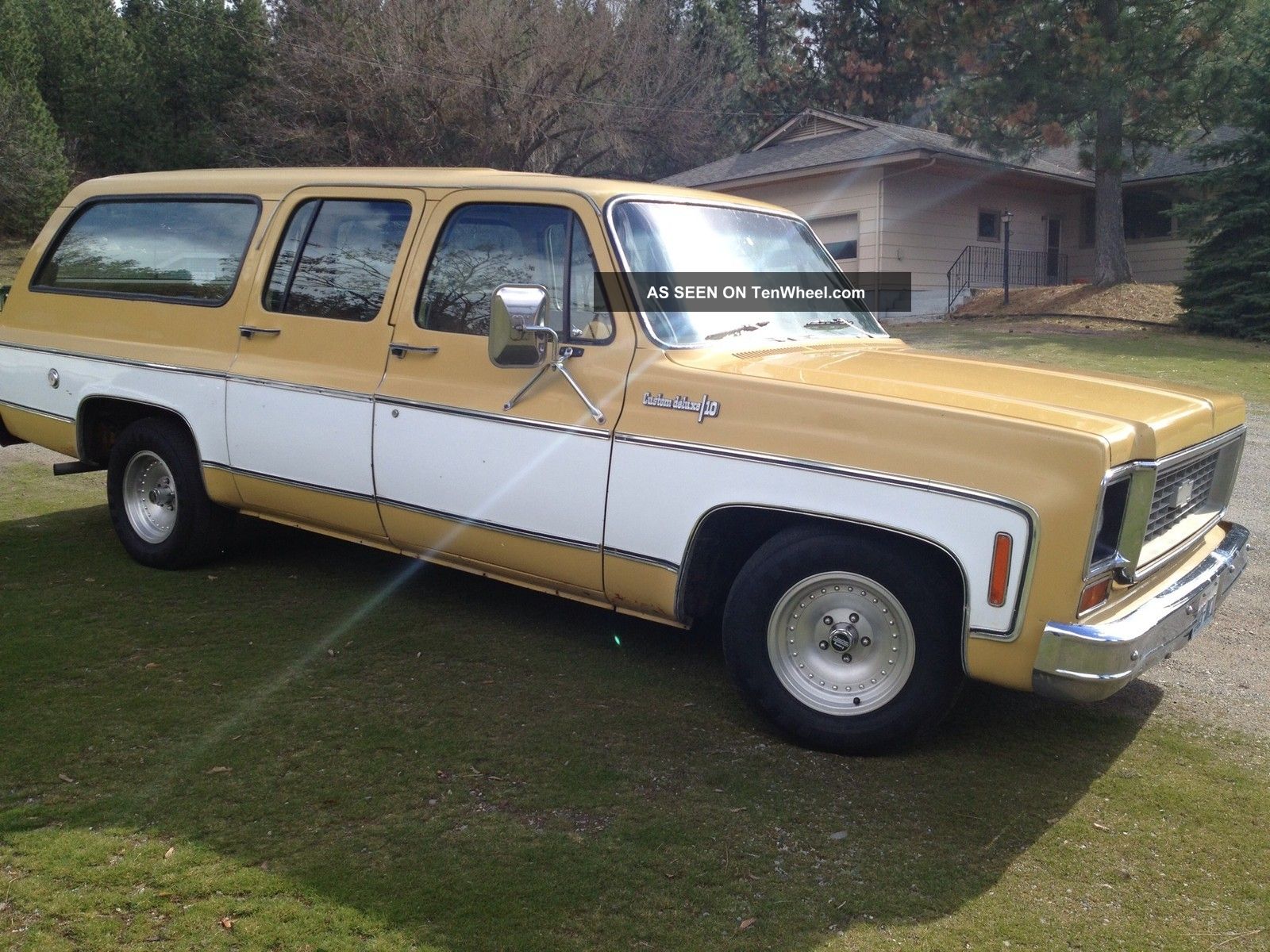Cool Vintage Tow Rig 1973 C10 Custom Deluxe 2wd Suburban