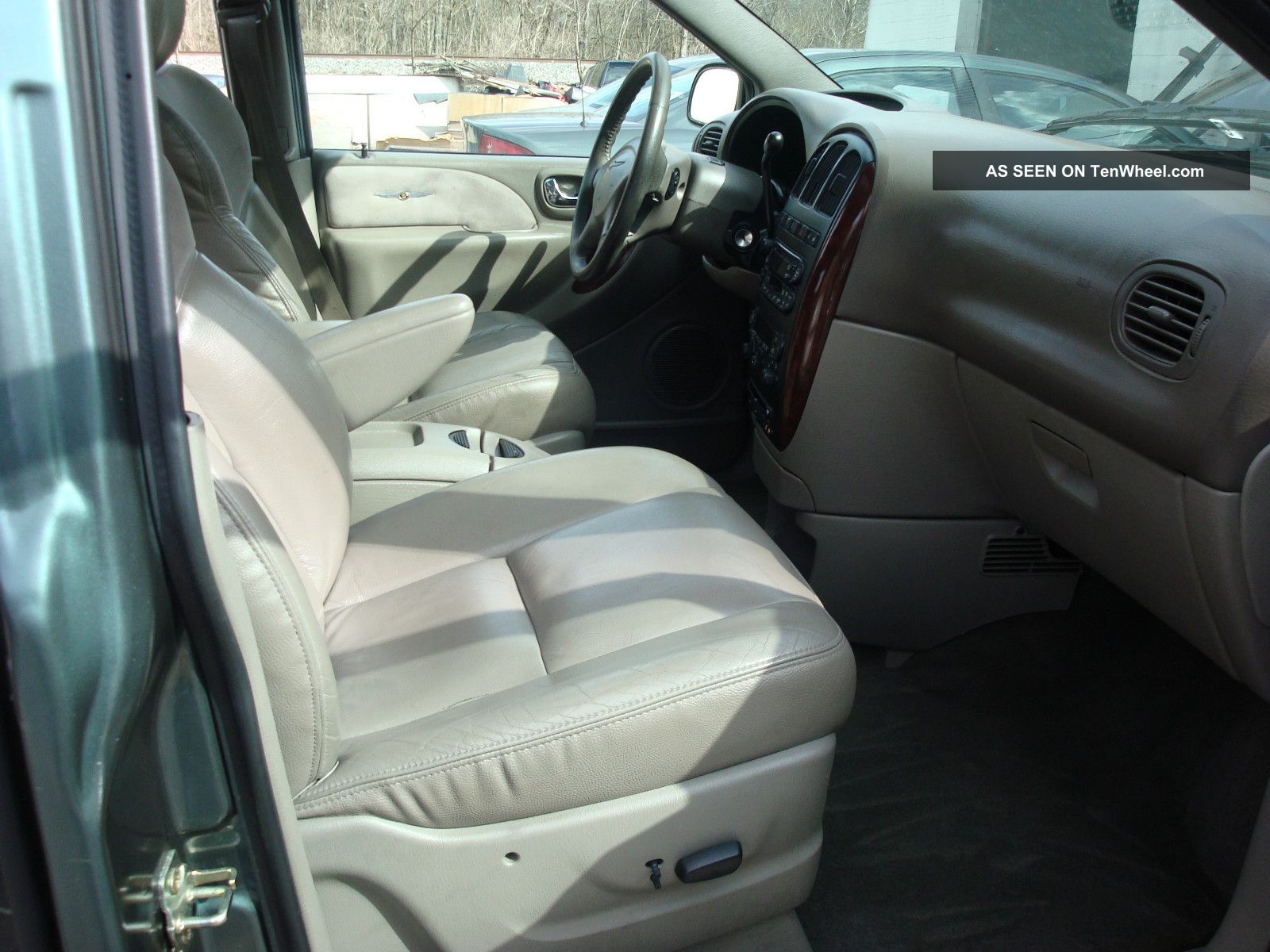 2003 Chrysler Town Amp Country Limited