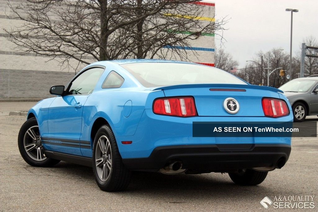 2012 Ford Mustang V6 Premium Coupe Sync Shaker