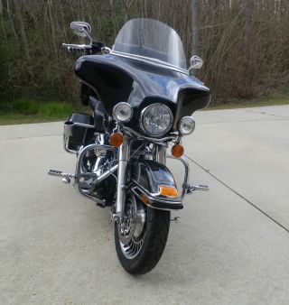 2010 Harley Davidson Electra Glide Classic With Extras photo