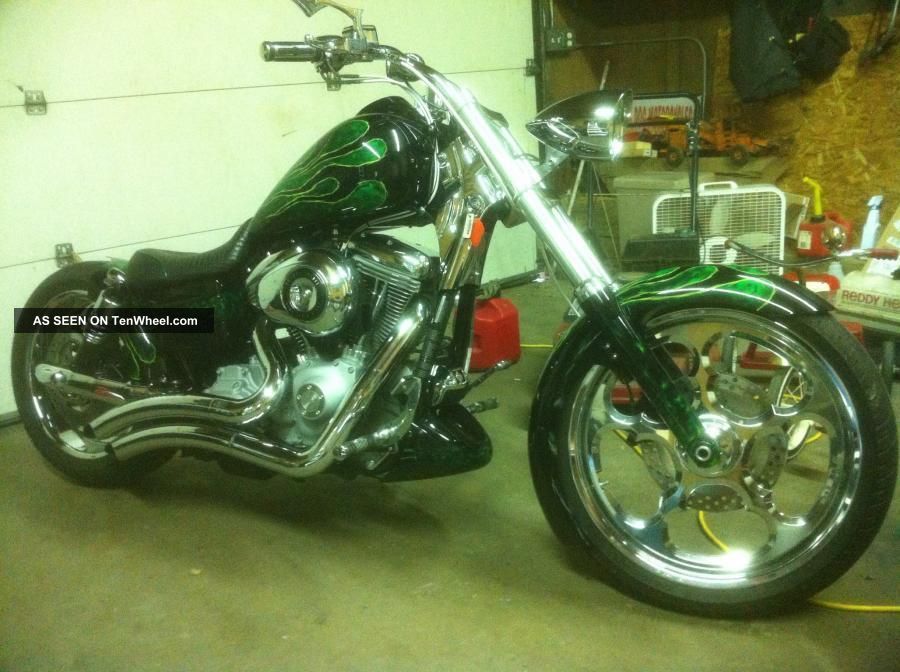 2008 Harley Glide Custom Dyna photo