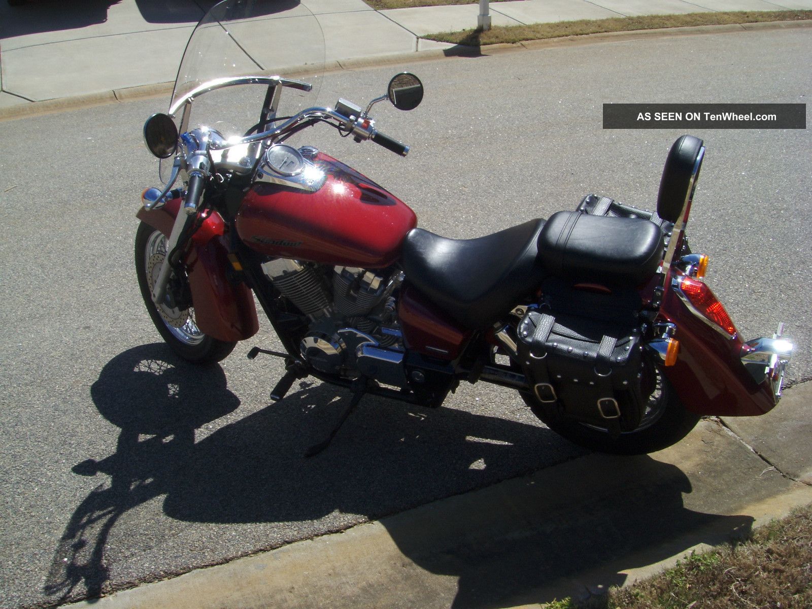 2005 honda shadow 750 seat