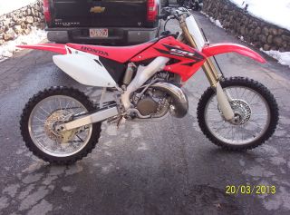 2006 Honda Cr250 Exelent Cond,  Two Stroke photo