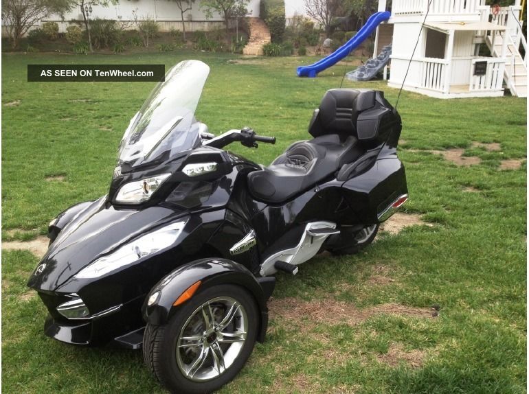 2010 Can - Am Spyder Roadster Rt - S Can-Am photo