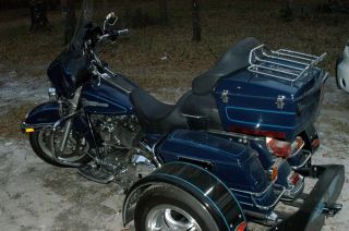 2005 Peace Officer Electraglide W / Voyager Kit photo