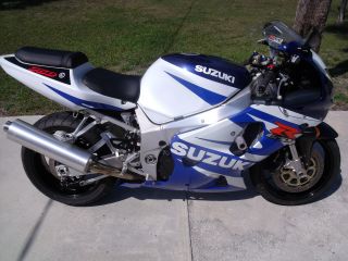 Suzuki 2002 Gsxr - 750 photo