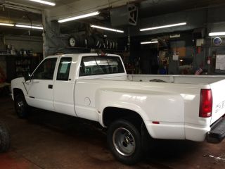 1997 Chevrolet C3500 Cheyenne Extended Cab Pickup 2 - Door 7.  4l photo