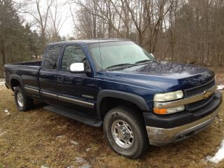 2002 Chevrolet Silverado 2500 Hd Ls Crew Cab Pickup 4 - Door 8.  1l photo