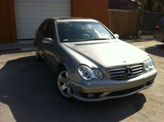 2004 Mercedes Benz C Class Limited Edition C240 photo