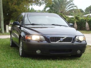 2004 Volvo S60 2.  5t Awd Sedan 4 - Door 2.  5l photo