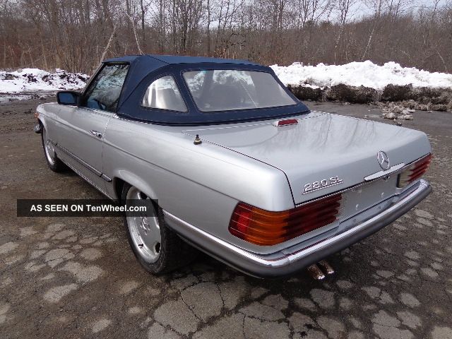 1979 Mercedes handbook #2