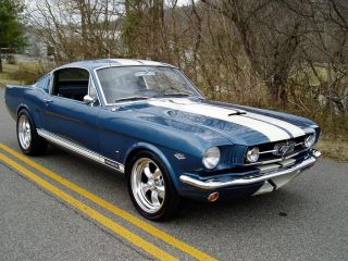 1965 Ford Mustang Fastback Gt_331 Cid / 410 Hp_4 - Speed_nice Gt W / Custom Touches photo