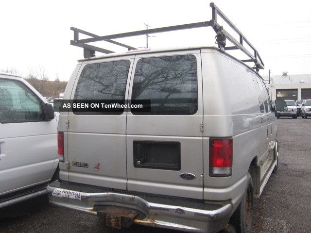 2000 Ford E 250 Econoline Base Standard Cargo Van 2