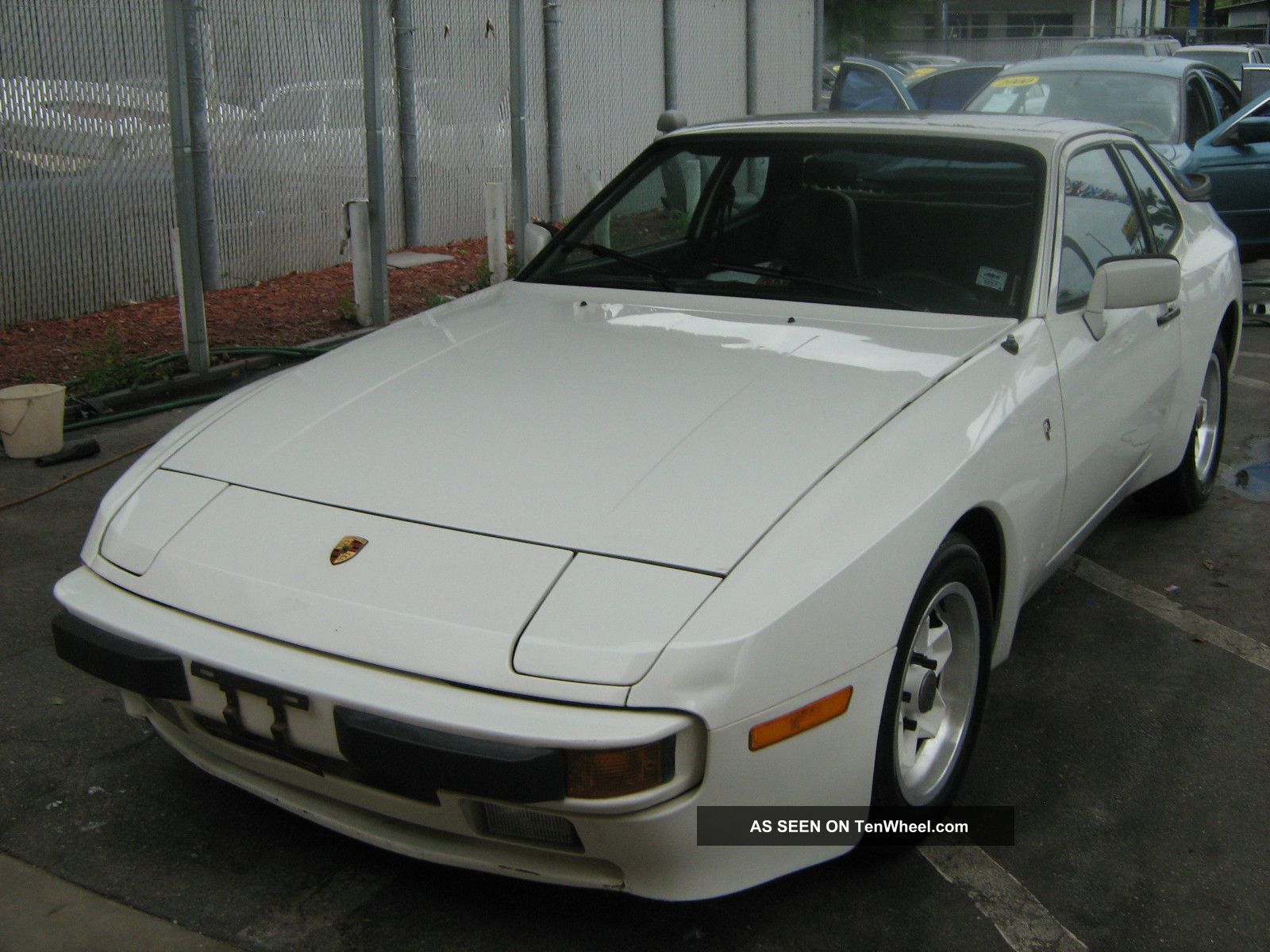 1983 Porsche 944 944 photo