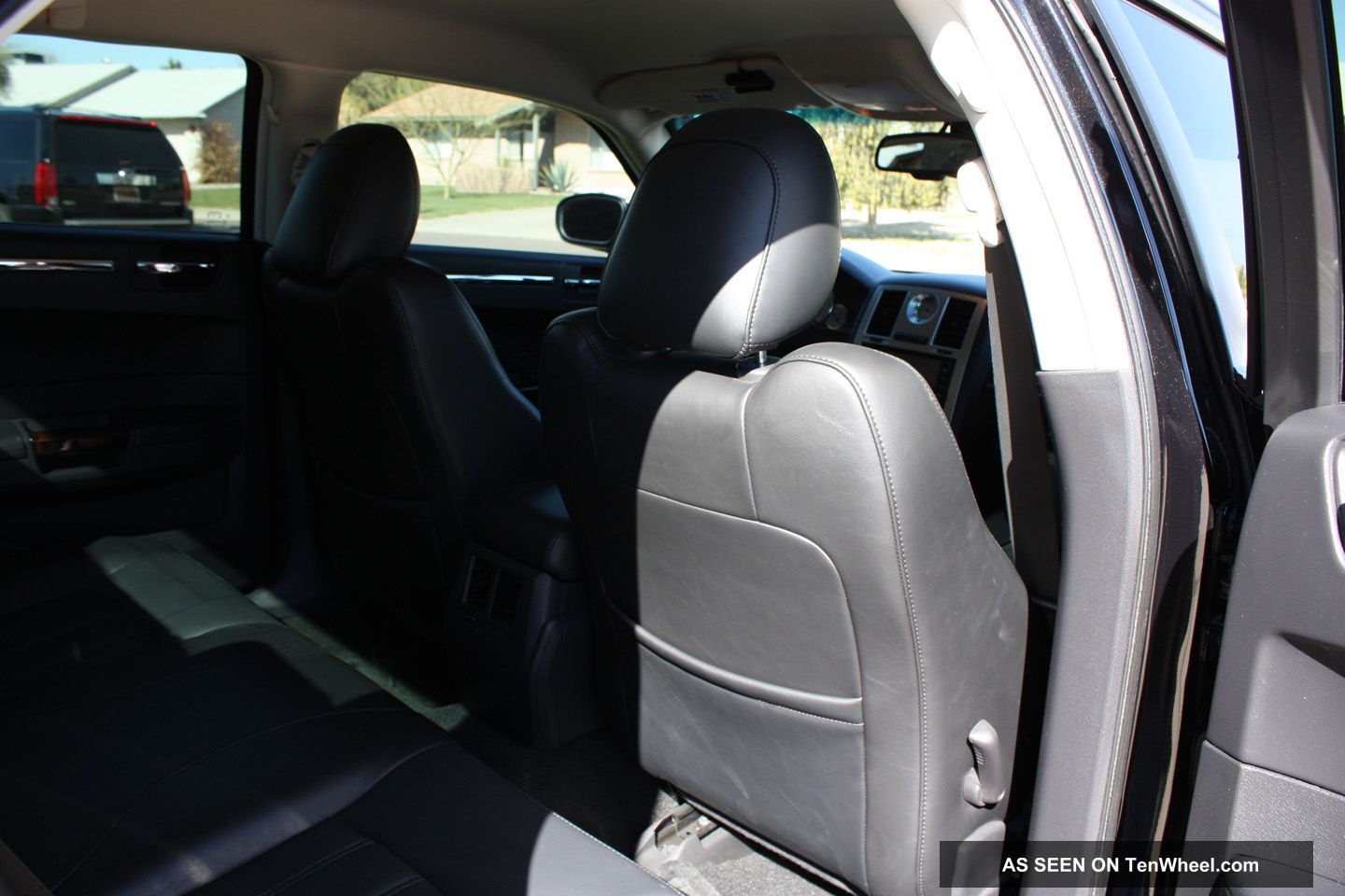 2009 Chrysler 300c 5 7 Litre V8 Hemi Brilliant Black