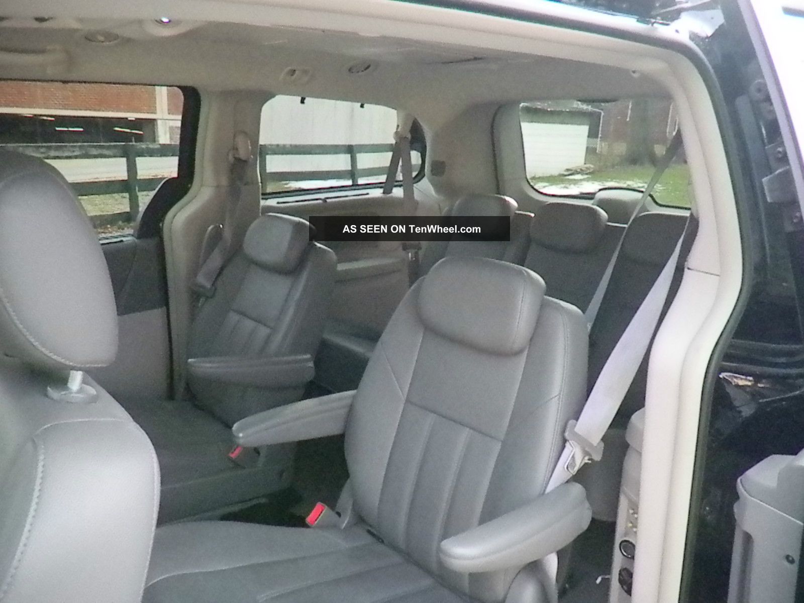 2008 Chrysler Town Amp Country Signature Series Van