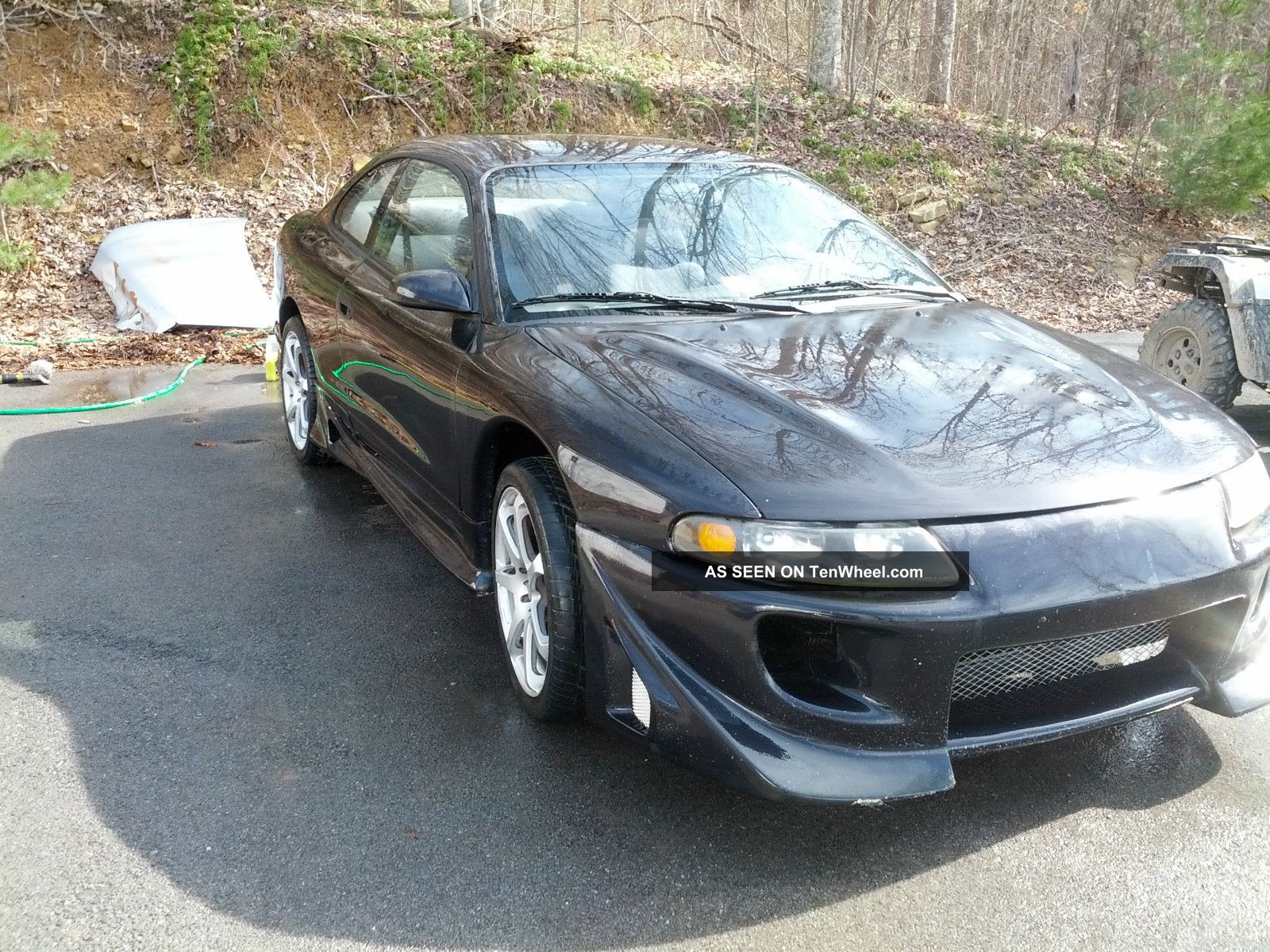 1997 Dodge Avenger Base Coupe 2 - Door 2. 0l