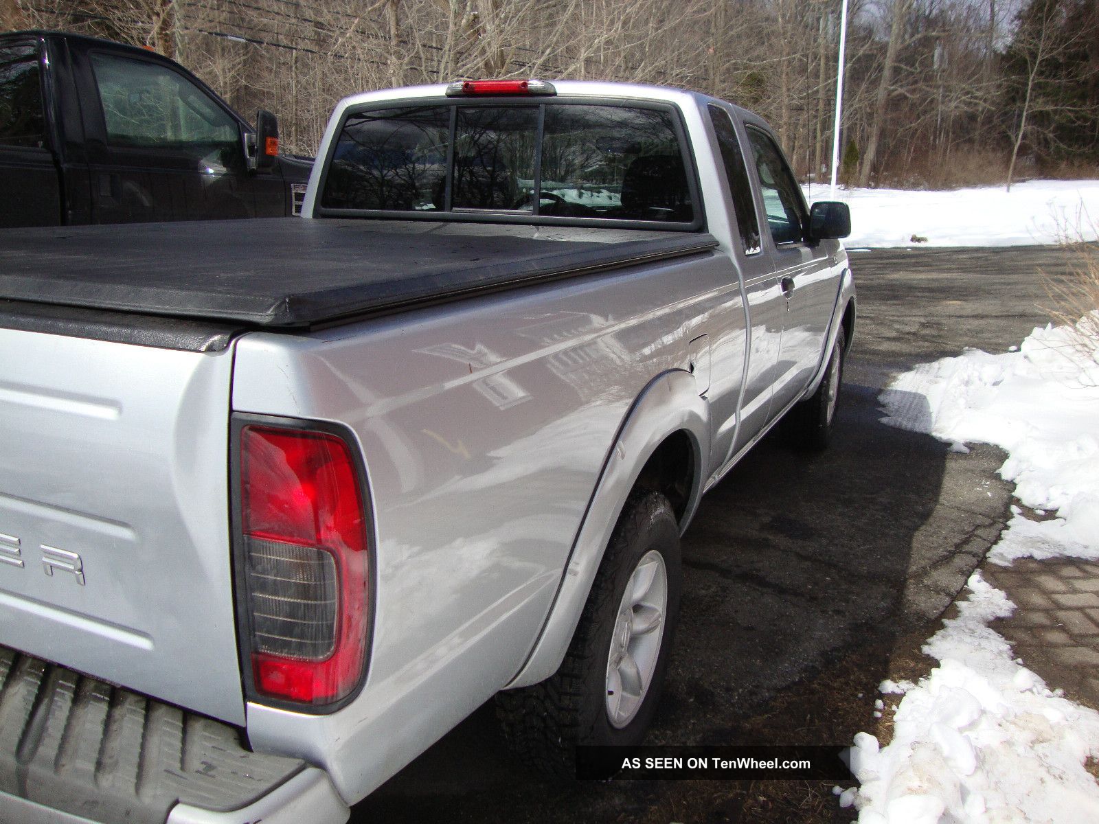 2002 Nissan Frontier Xe Extended Cab Pickup 2 Door 2 4l