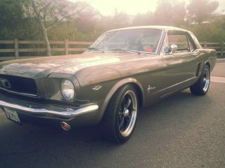 1965 Ford Mustang 289 photo