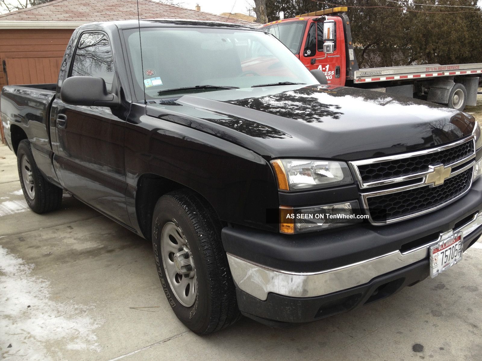 2006 Chevrolet Silverado 1500 Ls Standard Cab Pickup 2