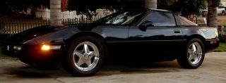 1986 Chevy Corvette Black W / Gray Interior photo