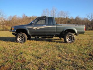 1992 Toyota Extended Cab Sr5 3.  0 V6 Automatic 4x4 Aluminum Wheels Look photo