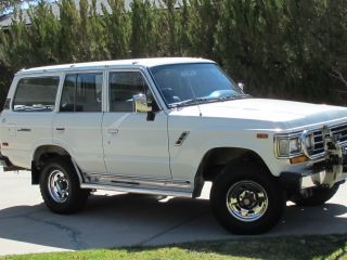 1990 Toyota Land Cruiser 4wd With Winch photo