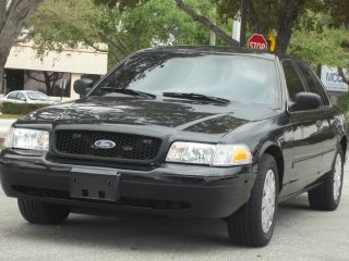 2008 Ford Crown Victoria Police Interceptor @black@ With Whelen L.  E.  D ' S Wow photo