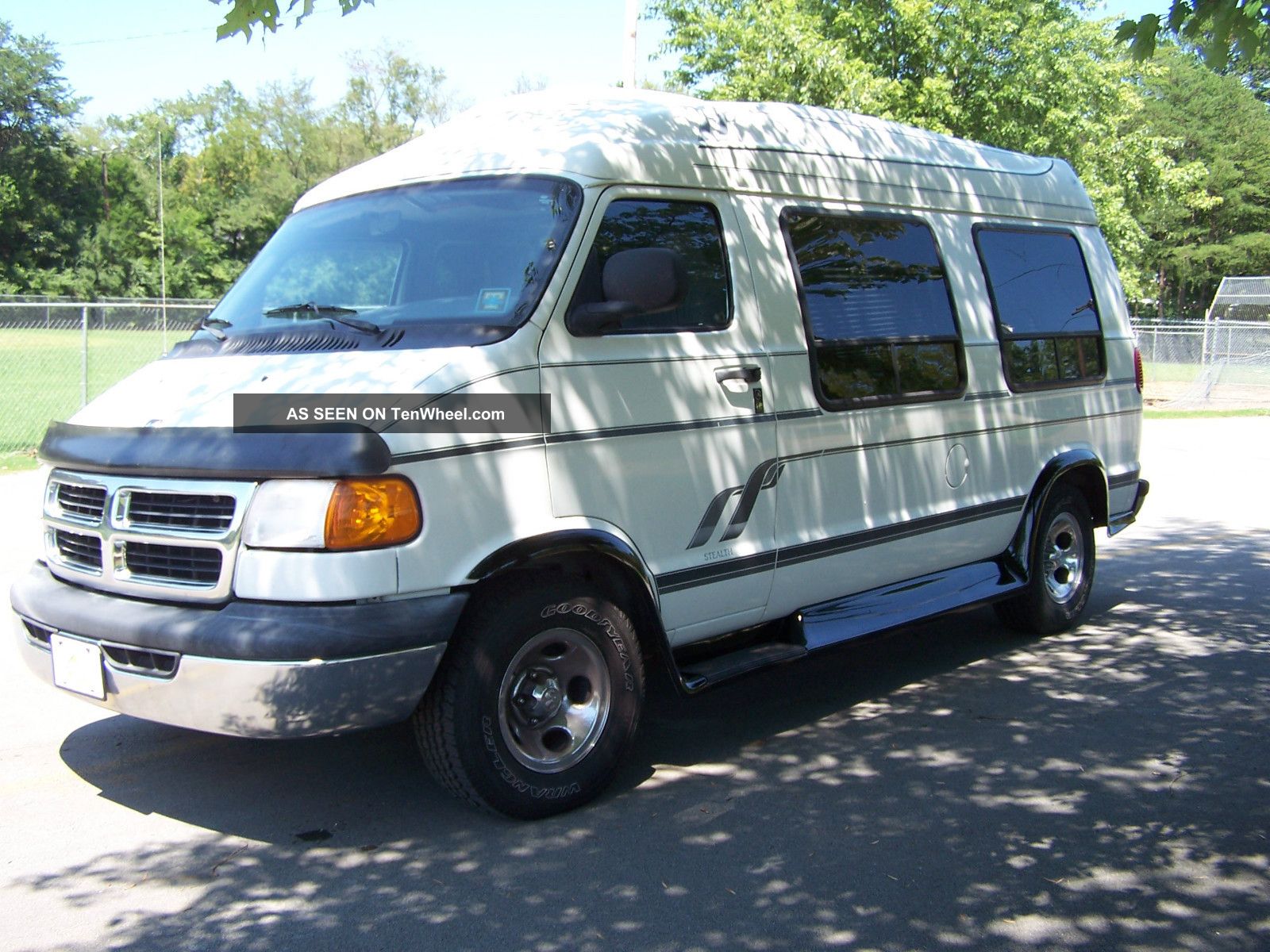 2000 Dodge Ram 1500 Conversion Van