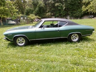 1969 Chevy Chevelle Green Metalic With Black Top photo