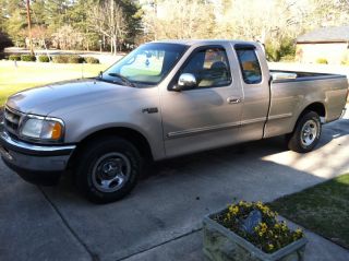 1997 Ford F - 150 Base Extended Cab Pickup 3 - Door 4.  6l photo