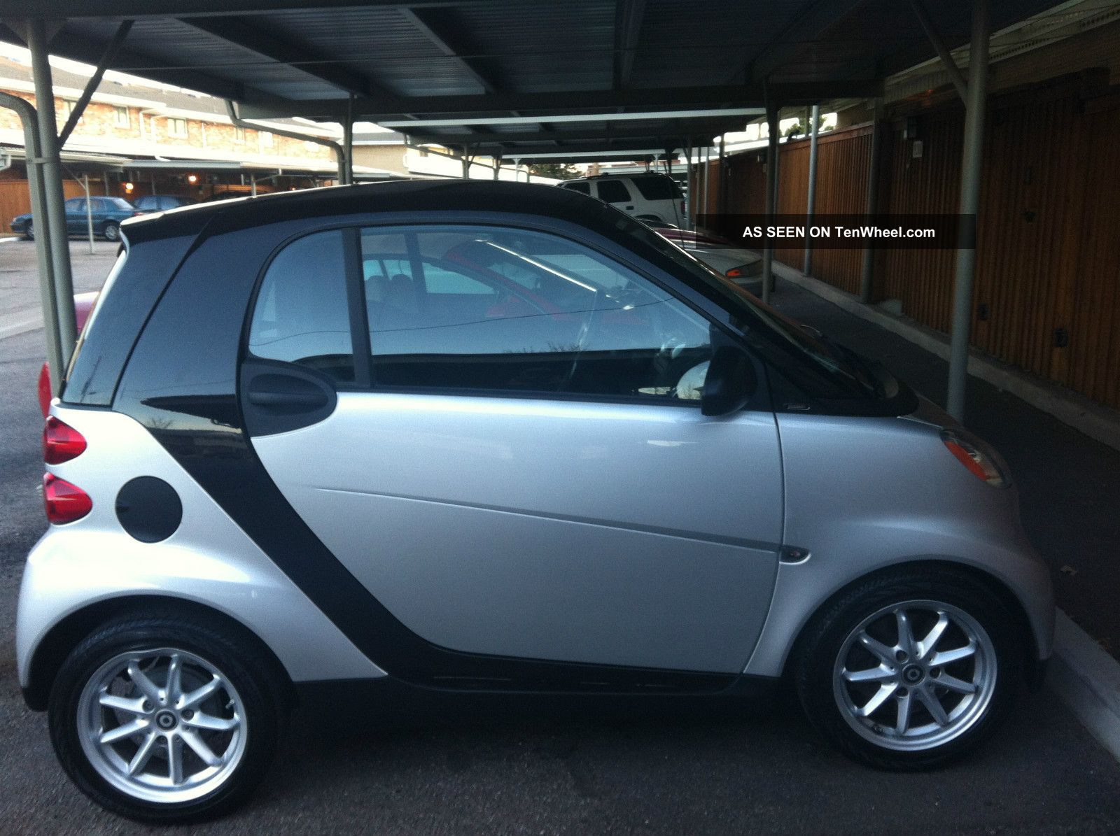 2008 Smart Fortwo Passion Coupe 2 - Door 1.  0l Smart photo