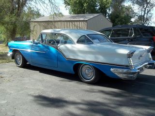 1957 Oldsomobile Holiday Coupe 88 photo