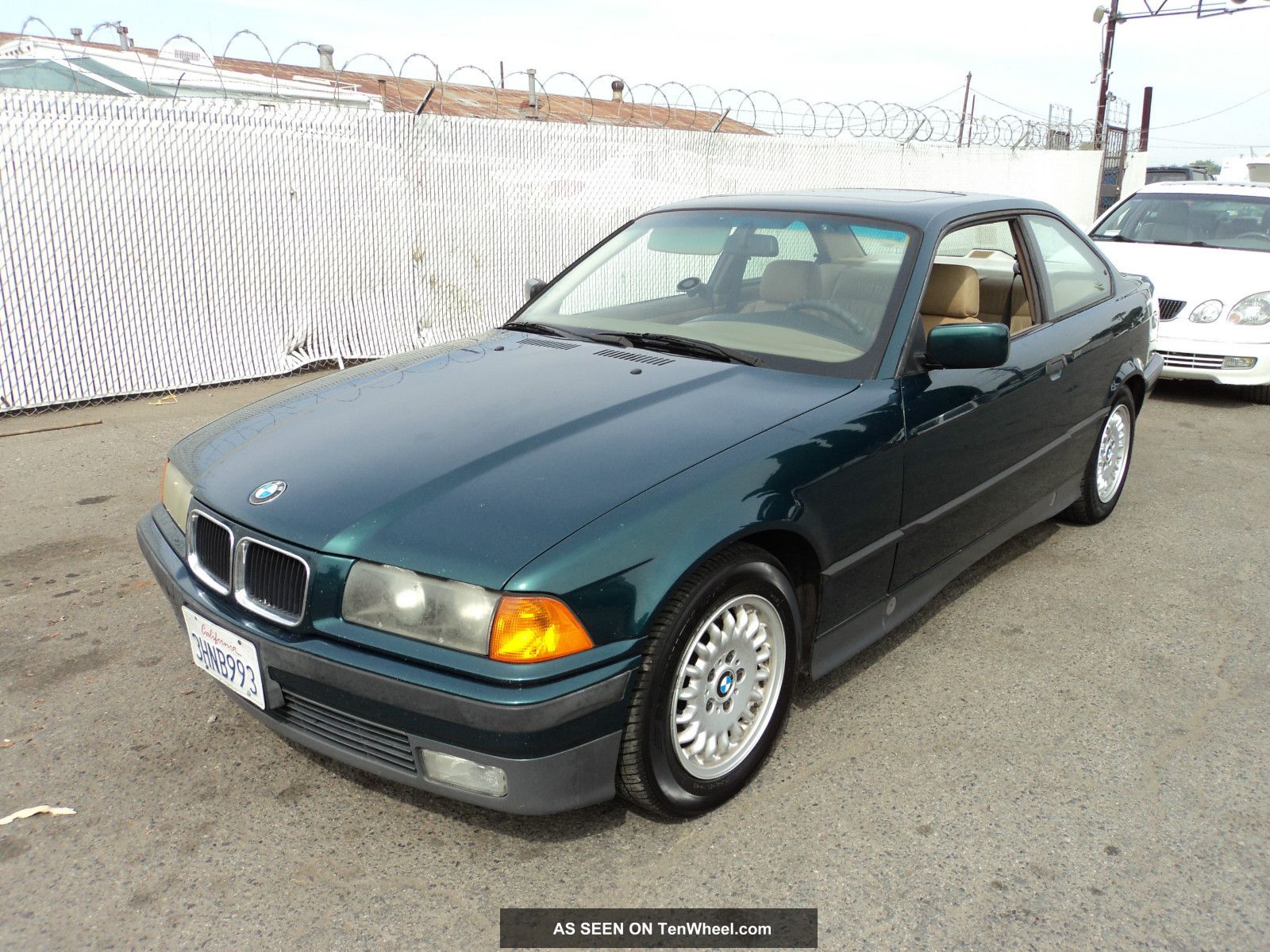 1994 Bmw 325is Base Coupe 2 - Door 2.  5l, 3-Series photo