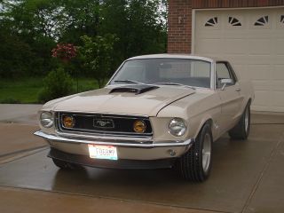 1968 Ford Mustang 351w + 4 Speed photo