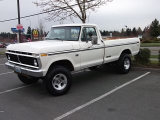 1975 F250 4x4 Factory High Boy All One Crazy Looking Truck photo